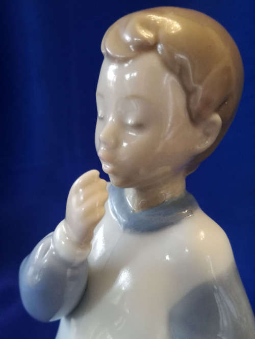 Lladro Nao Sleepy Boy