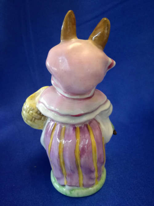 BESWICK BEATRIX POTTER MRS RABBIT BP2a GOLD BACKSTAMP