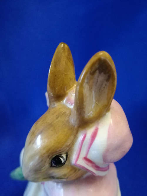 BESWICK BEATRIX POTTER MRS RABBIT BP2a GOLD BACKSTAMP