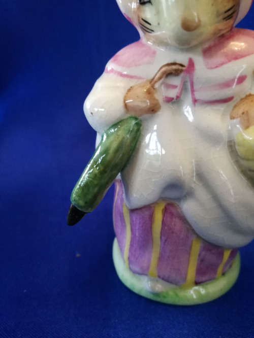BESWICK BEATRIX POTTER MRS RABBIT BP2a GOLD BACKSTAMP #