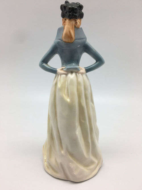 1983 GOEBEL W.GERMANY IMPATIENCE 1800 FASHION LADY FIGURINE #16 28721 VINTAGE *