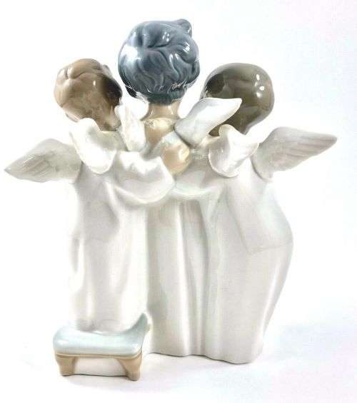 Lladro 4542 `Three Angels Singing` Choir Boys #