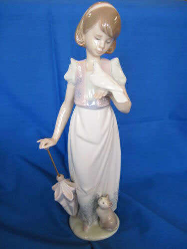 LLADRO SUMMER STROLL 1991 CLUB PIECE #7611