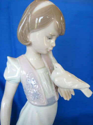 LLADRO SUMMER STROLL 1991 CLUB PIECE #7611
