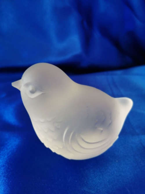 EXQUISITE!! SIGNED!! BACCARAT FRANCE FROSTED CRYSTAL BIRD *