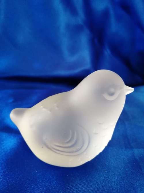 EXQUISITE!! SIGNED!! BACCARAT FRANCE FROSTED CRYSTAL BIRD *