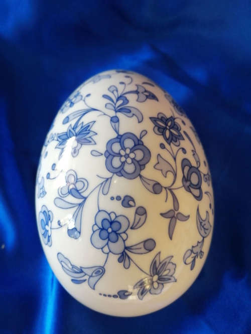 MADE IN ENGLAND Exquisite Egg-Shaped, Porcelain Trinket Box  #