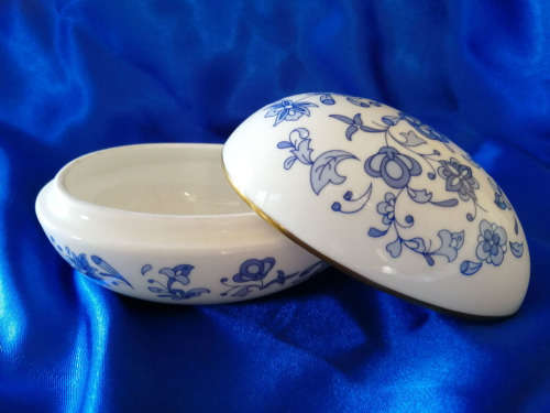 MADE IN ENGLAND Exquisite Egg-Shaped, Porcelain Trinket Box  #