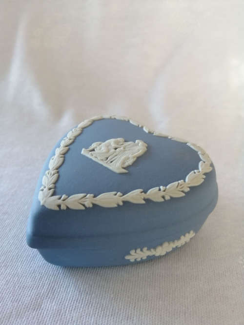 Vintage Wedgwood Blue Heart Trinket Box  #