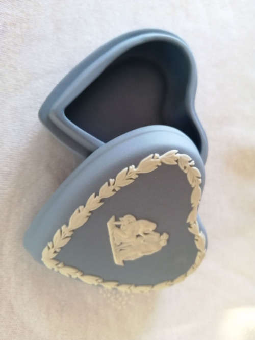 Vintage Wedgwood Blue Heart Trinket Box  #