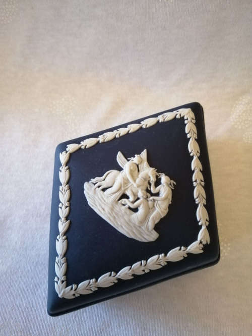 Vintage Wedgwood Jasper Portland Blue Diamond Trinket Box  #