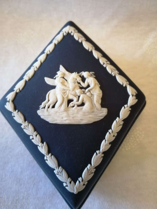 Vintage Wedgwood Jasper Portland Blue Diamond Trinket Box  #