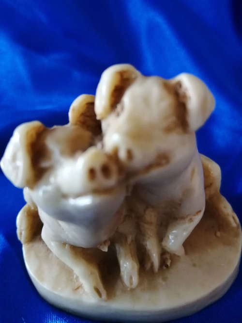 Georgia Marble Pigs