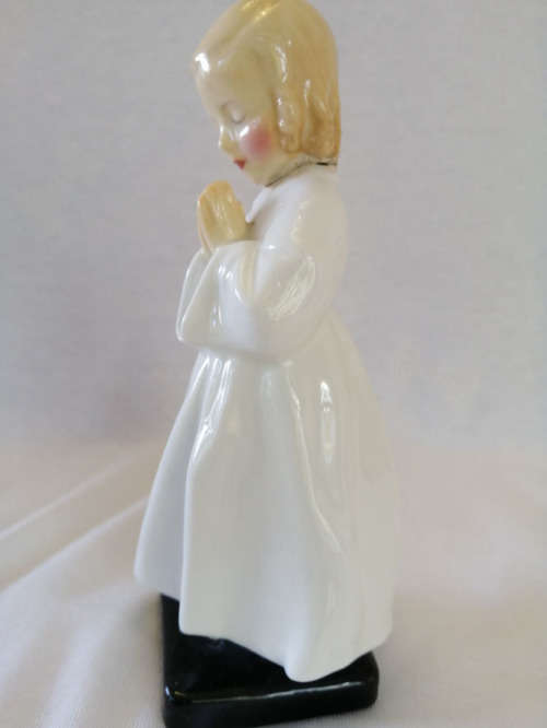 Early Royal Doulton Figurine HN1978 Bedtime Young Girl Saying Her Prayers *