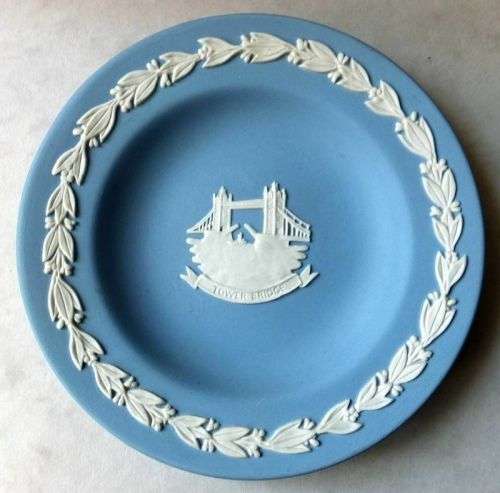 WEDGWOOD BLUE JASPER ROUND TRAY TOWER BRIDGE  #
