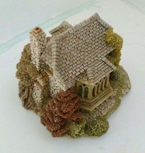 Miniature House - Lilliput Lane The Briary *