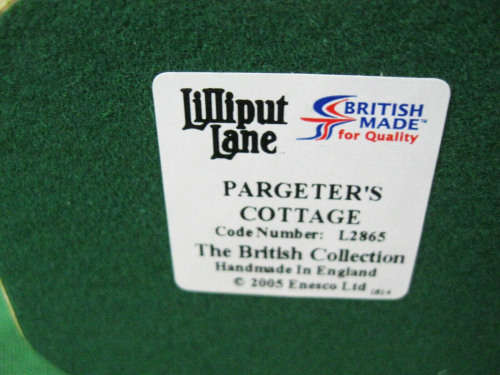 Lilliput Lane Collectible Cottages L2865 Pargeter`s Cottage #