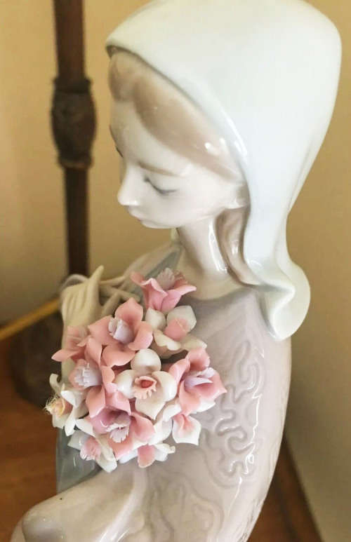 LLADRO 5171 Madonna Our Lady With Flowers, Virgen con Ramo Boxed #