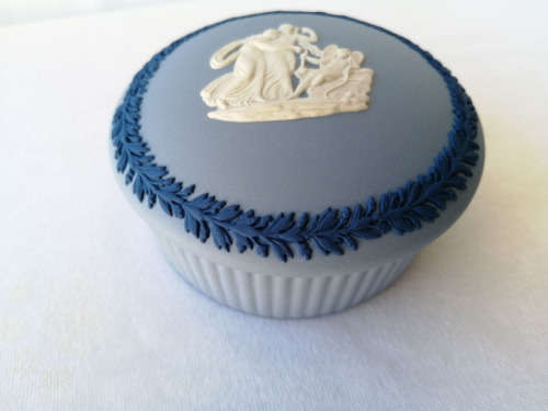 Vintage Wedgwood Blue Jasper ware Fluted Two tone Trinket Box Stunning  #