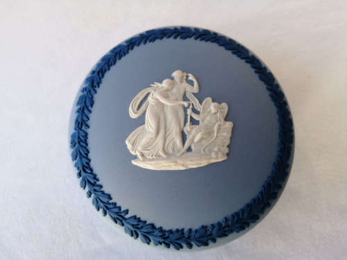Vintage Wedgwood Blue Jasper ware Fluted Two tone Trinket Box Stunning  #