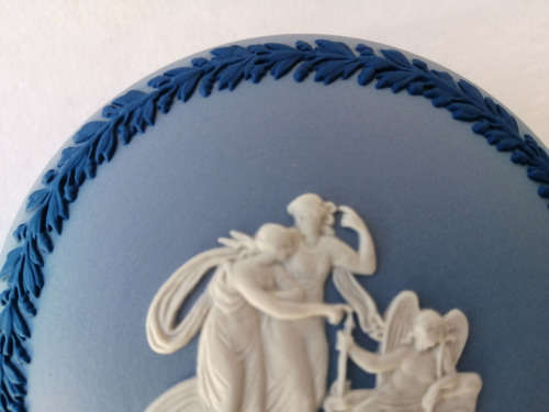 Vintage Wedgwood Blue Jasper ware Fluted Two tone Trinket Box Stunning  #