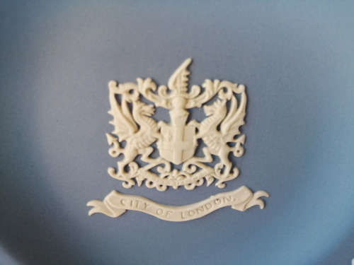 WEDGWOOD BLUE JASPER ROUND TRAY City of London  #