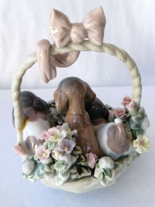 Lladro # 1441 Basket of Puppies Retired