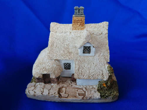 Miniature House - Lilliput Lane Clare Cottage