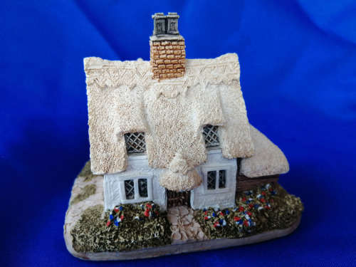 Miniature House - Lilliput Lane Clare Cottage