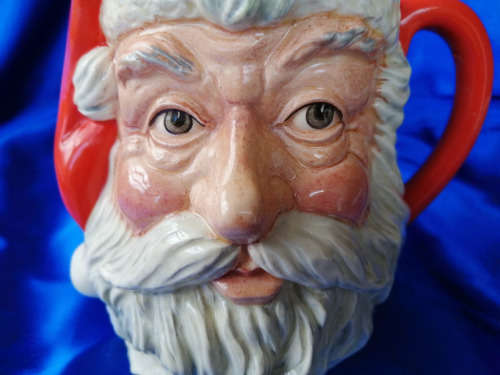 Royal Doulton England Christmas Santa Claus Large D6704 Toby Jug 1983