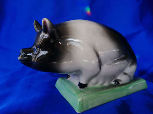 Rye Pottery Black and White Sow Pig Sitting