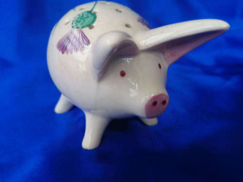 Plichta Pottery of London, pig figurine, Pot Pouri