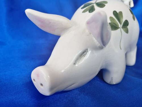 Plichta Pottery of London, pig figurine