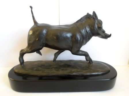 BRONZE WARTHOG SCULPTURE BY SA ARTIST BRENDA E. MILLER NUMBERED 16/25 #