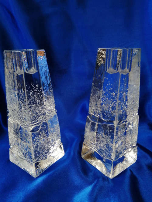 Dartington Crystal Art Glass Pyramid Paperweight Two Candle Holders *