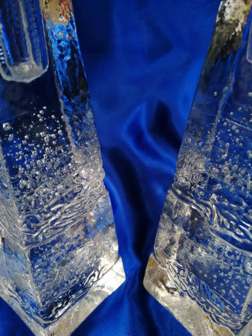 Dartington Crystal Art Glass Pyramid Paperweight Two Candle Holders *