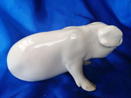 Very Old China Pig Facing Left *