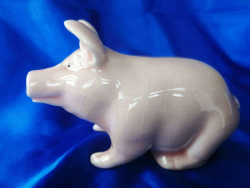 Vintage Sitting Cubby Pink Pig