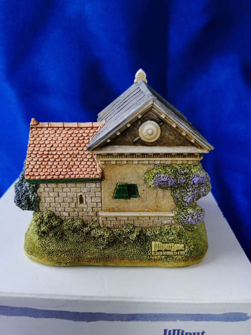 Miniature House - Lilliput Lane. The Pigsty. L3255 Collectors Club. #