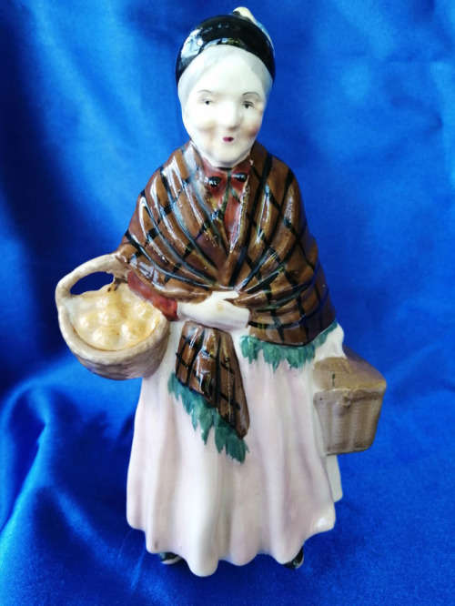 Vintage Porcelain Old Lady Figurine