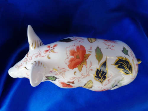 Royal Crown Derby Large Sitting Pig Paperweight - Gold Stopper