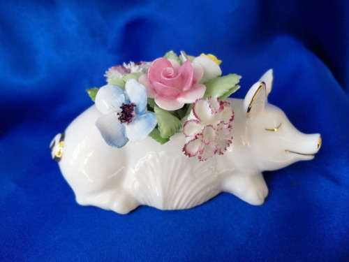 Royal Doulton Bone China Pig Flower Cluster Bouquet England Vintage Flower