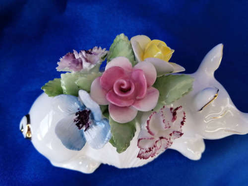 Royal Doulton Bone China Pig Flower Cluster Bouquet England Vintage Flower