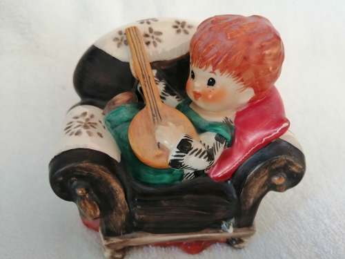 Goebel vintage red heads, A roving eye dated 1957, Off key dated 1958