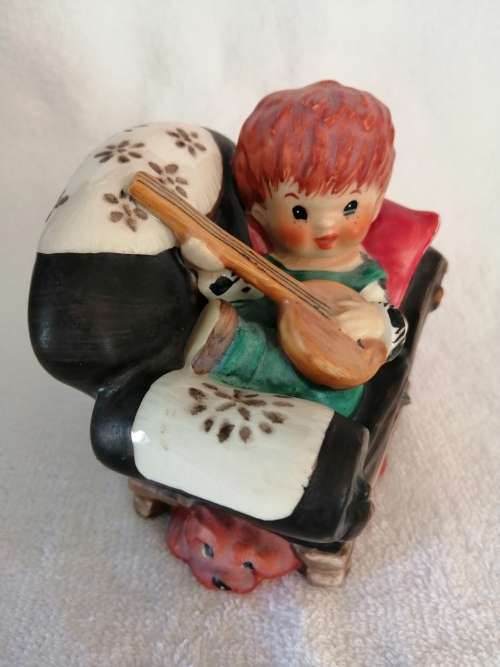 Goebel vintage red heads, A roving eye dated 1957, Off key dated 1958