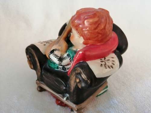 Goebel vintage red heads, A roving eye dated 1957, Off key dated 1958