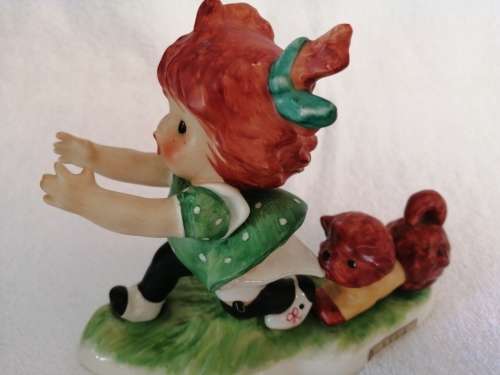 Goebel red head figurine E-E-E-ck NO BOX (girl running from dog)  #