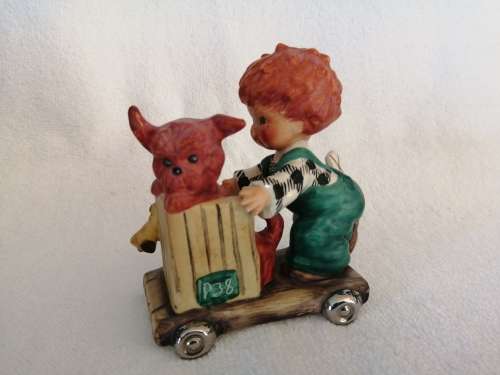 Goebel red head figurine Boy with Dog, Gangway