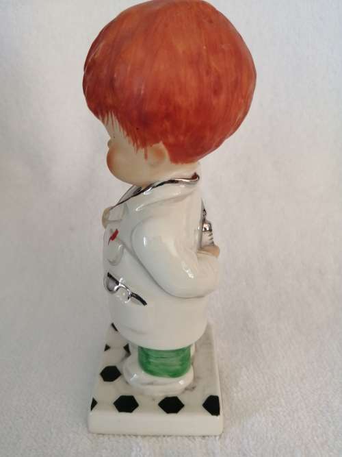 Goebel red head figurine Doctor, Trouble Shooter