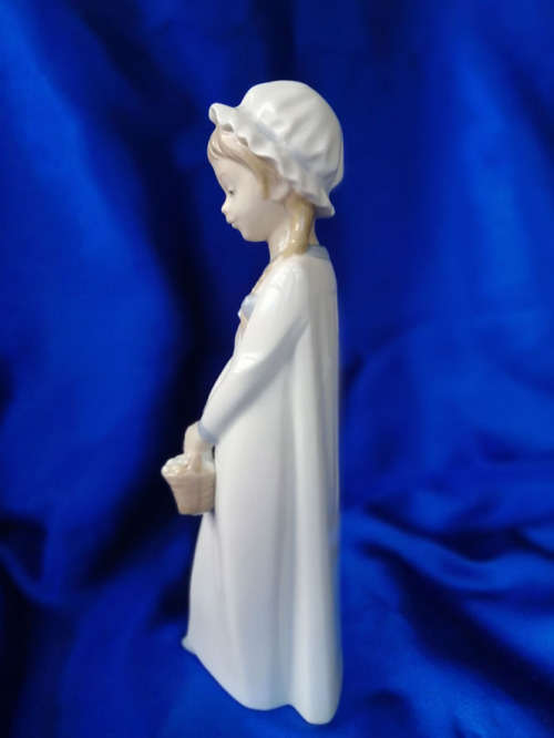Lladro Nao Girl Holding Basket